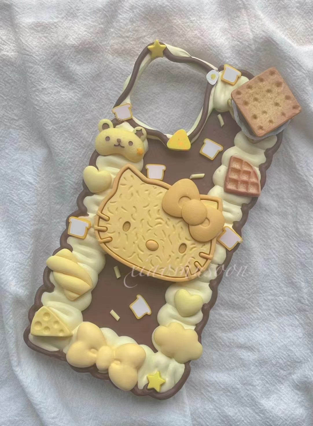 OL 君はキティ クリームケース