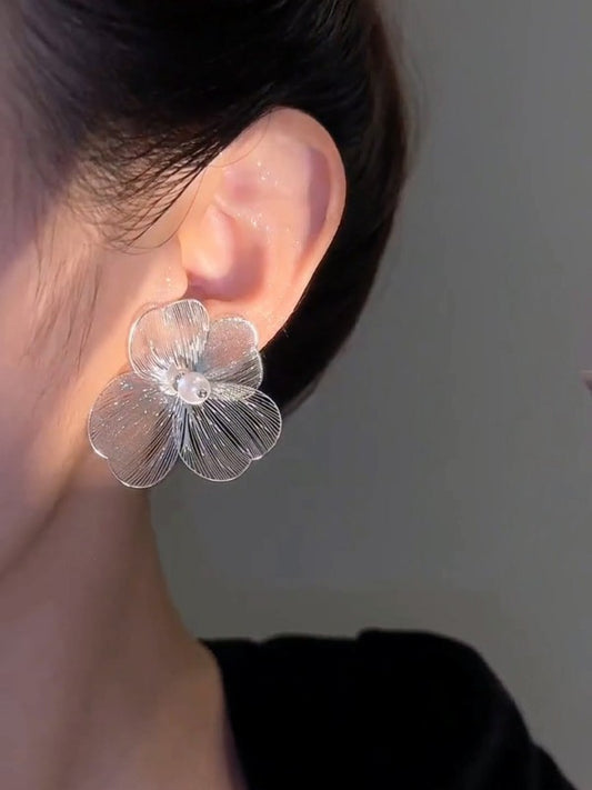 XYW  透明  花  ピアス  イヤリング  オリジナルデザイン  高級  アクセサリー