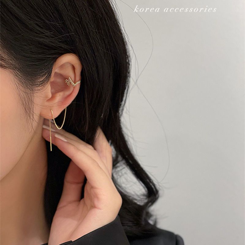 YQQ  キラキラ   高級感  チェーン ピアス イヤーフック  かっこかわいい