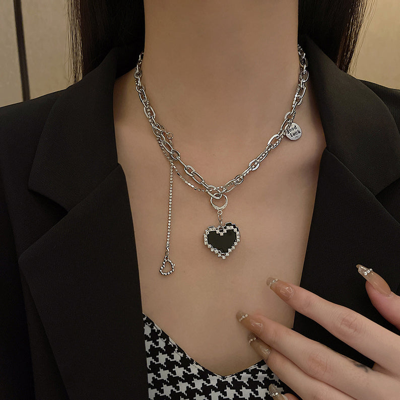 XYW かっこかわいい ハートネックレス  ペンダントはイヤリングとして取り外しが可能です
