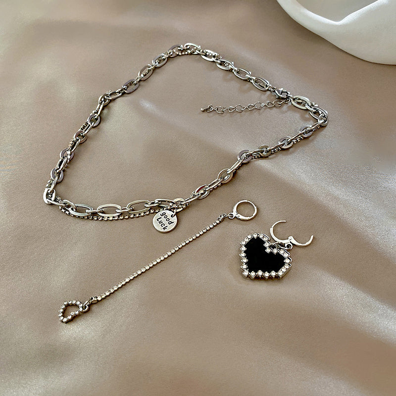 LF かっこかわいい ハートネックレス  ペンダントはイヤリングとして取り外しが可能です