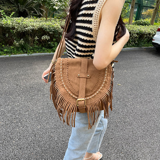 LF  ボヘミアスタイル  タッセル  バッグ  ショルダー斜め掛けバッグ  かっこかわいい