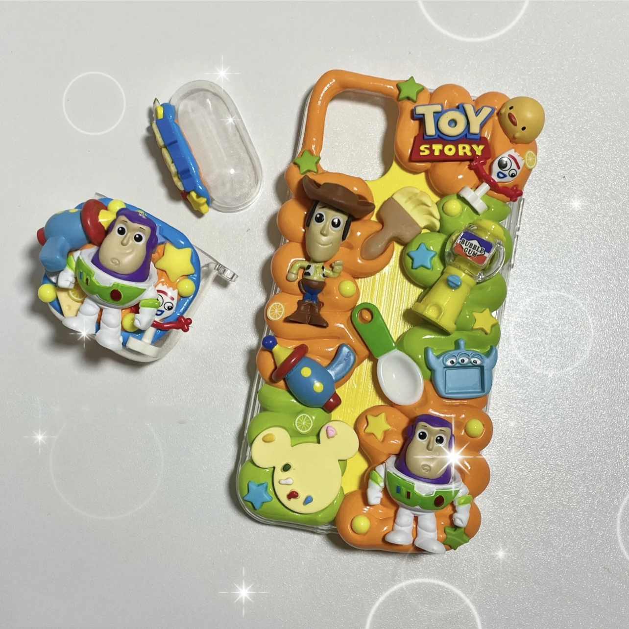 OL  トイ・ストーリー Toy Story  ウッディ・プライド   バズ・ライトイヤー  ブラインドボックス  ホイップ携帯ケース