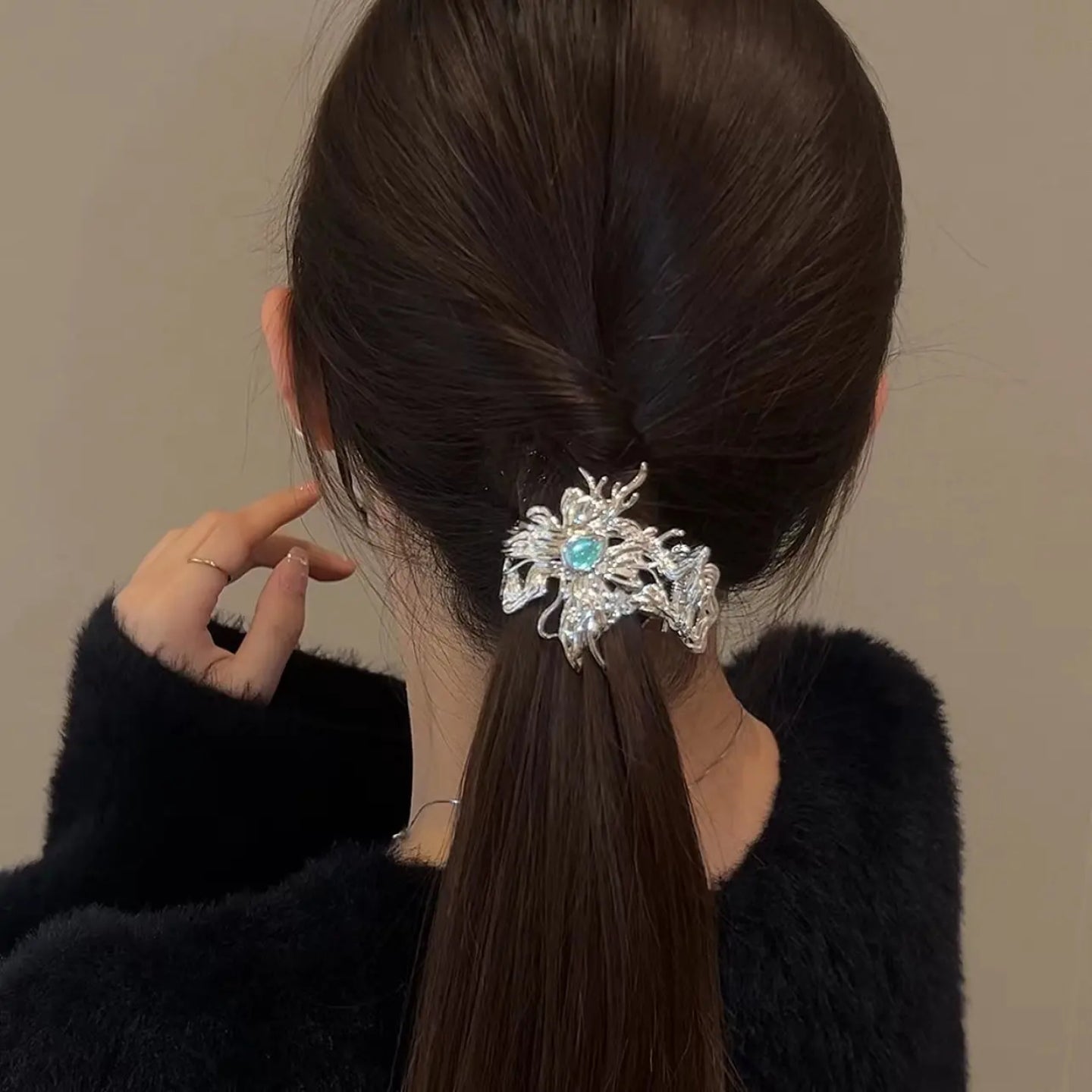 LF ヘアクリップ 蝶  バタフライ  ヘアアクセサリー  エレガント 髪飾り