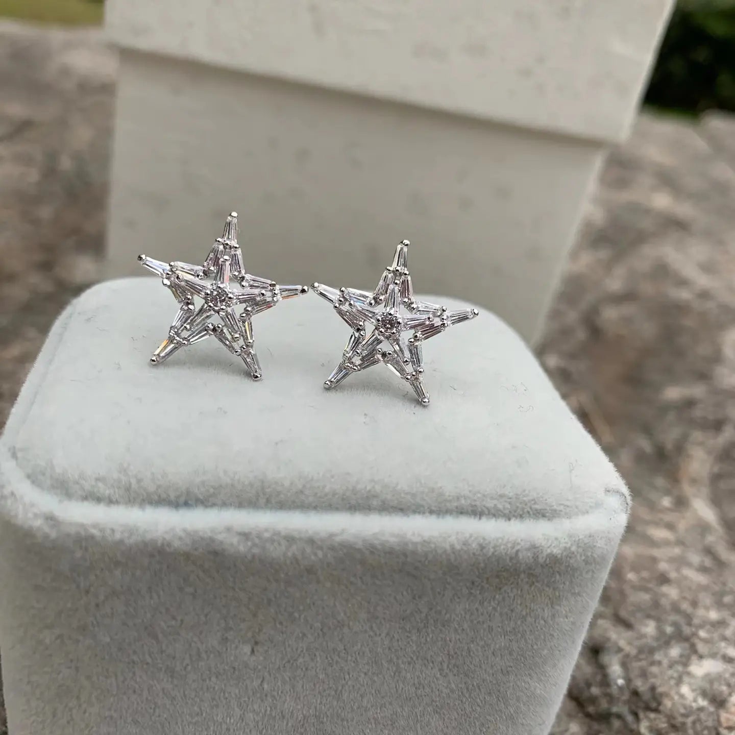 YQQ  きらきら星型ピアス  五芒星  おしゃれだ  キラキラ