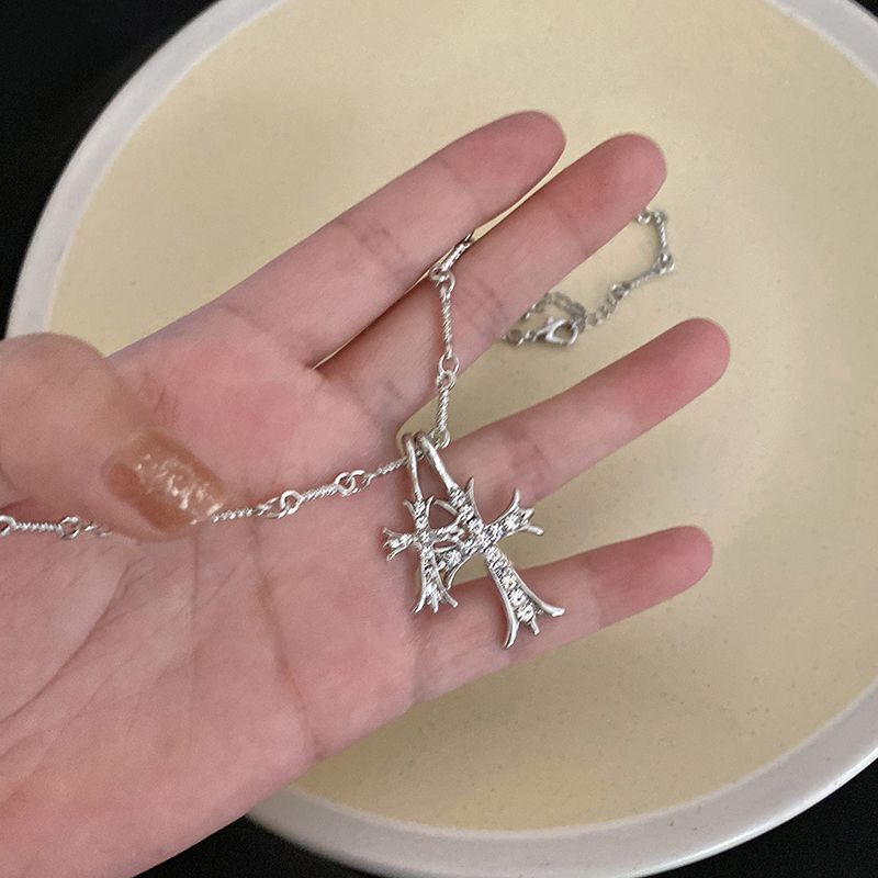 YQQ  クロスネックレス  十字架 ペンダント  ダブルクロス  高級感  アクセサリー