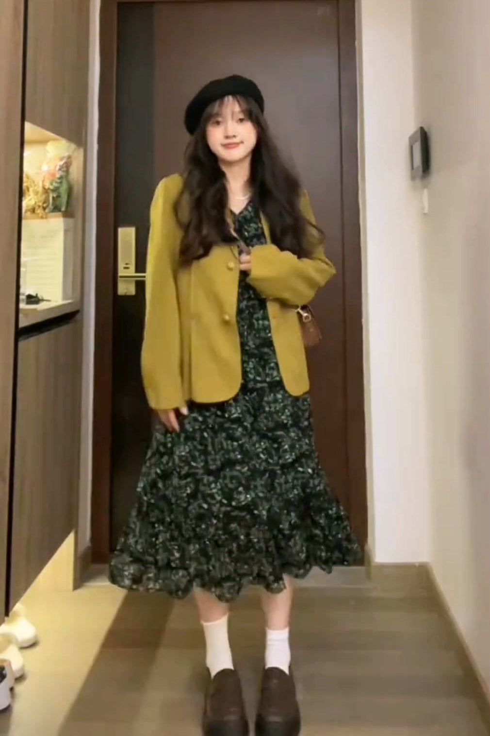 XYW グリーン Vネック 長袖 花柄ワンピース レトロスタイル