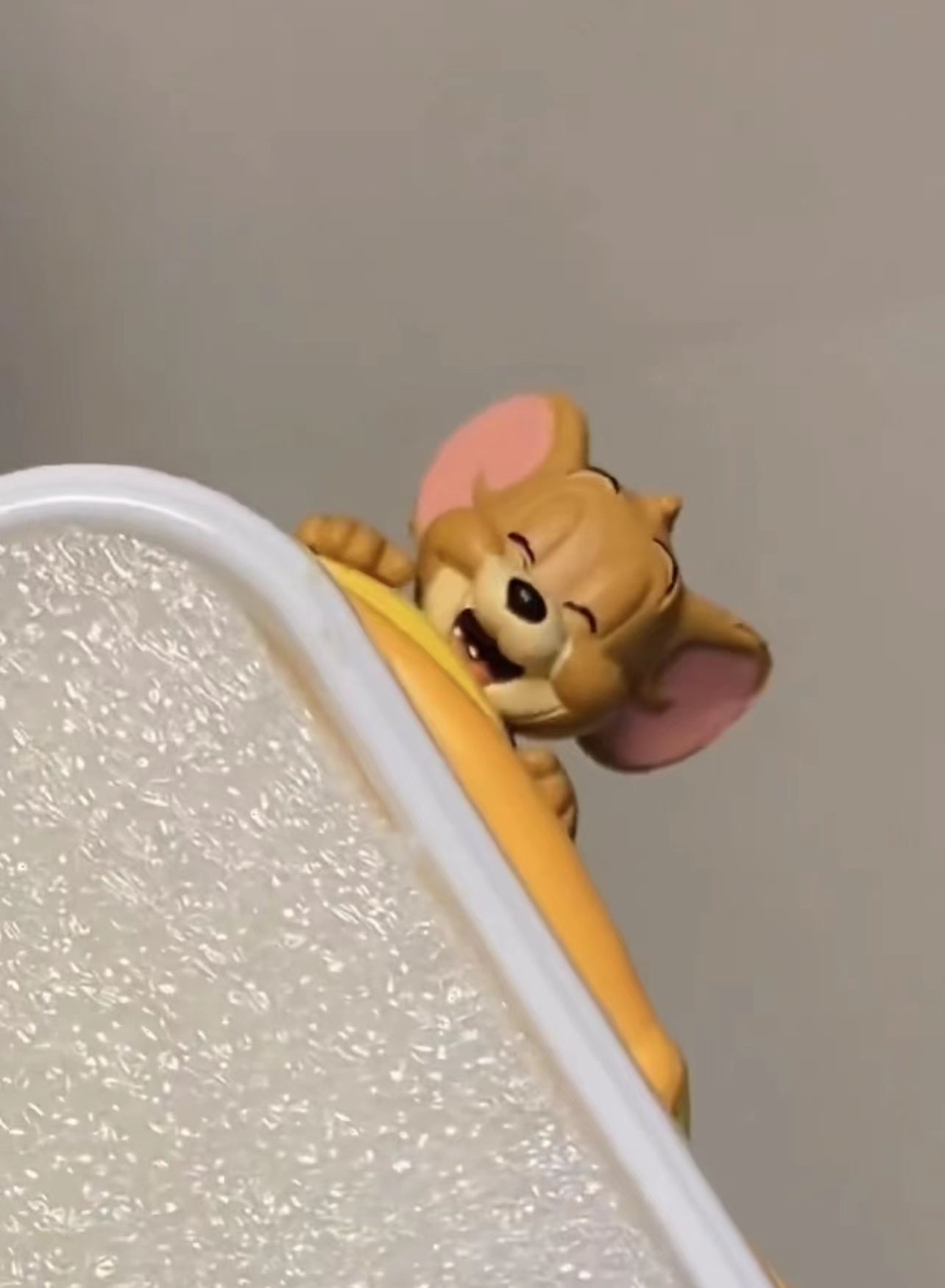 OL  トムとジェリーシリーズ  Tom and Jerry  ブラインドボックス  かわいい   ホイップ携帯ケース 完成品