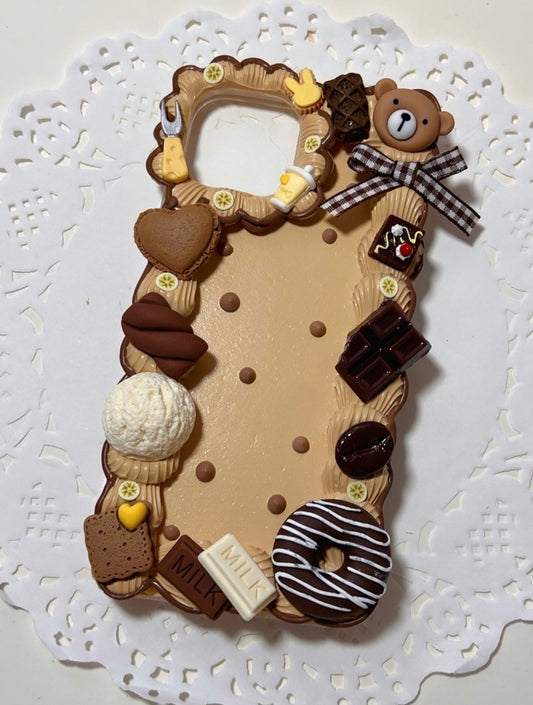 OL 手作り  クリームゴム携帯ケース   チョコレート