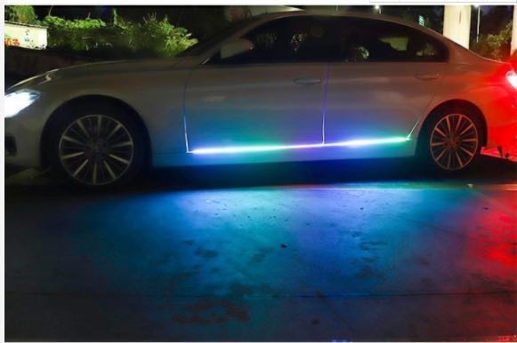 XYW 超人気 LED自動車 超薄型ライトガイド   レインボー   流水ターンシグナルランプ